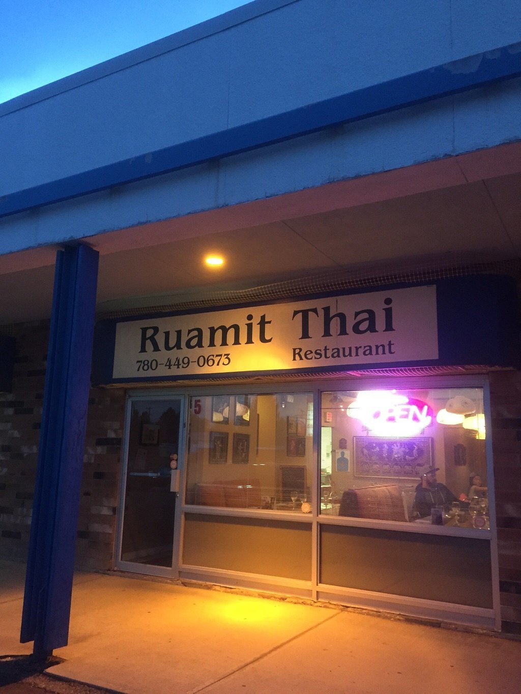 Ruamit tdai Restaurant